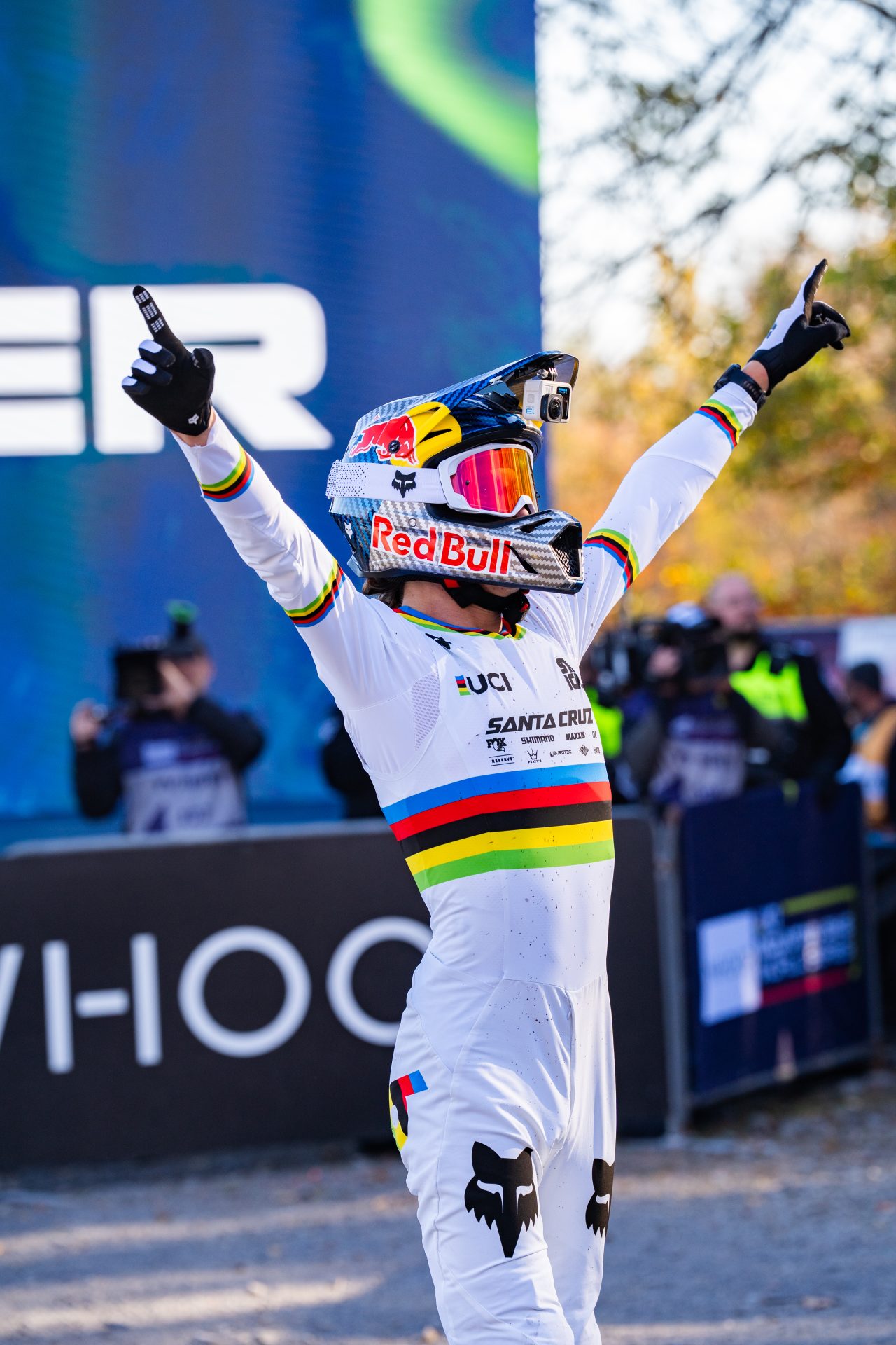 Jackson Goldstone remporte l'étape de mont sainte-anne 2025 UCI MTB